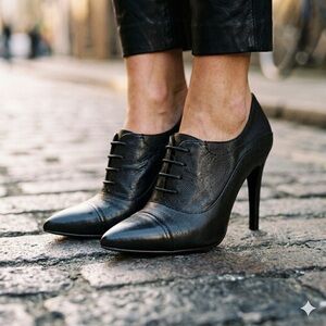 Barbara Bui Black Textured Leather Lace-Up Oxford Pumps - US 6 (36.5)